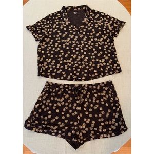 NWOT Black and Tan, Flower PJ Set - GAP